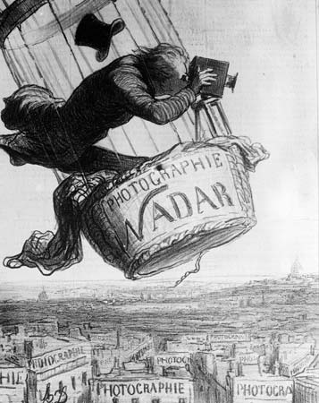Honoré Daumier, Nadar élevant la Photographie à la hauteur de l'Art (Nadar elevating Photography to Art), lithograph from Le Boulevard, May 25, 1863